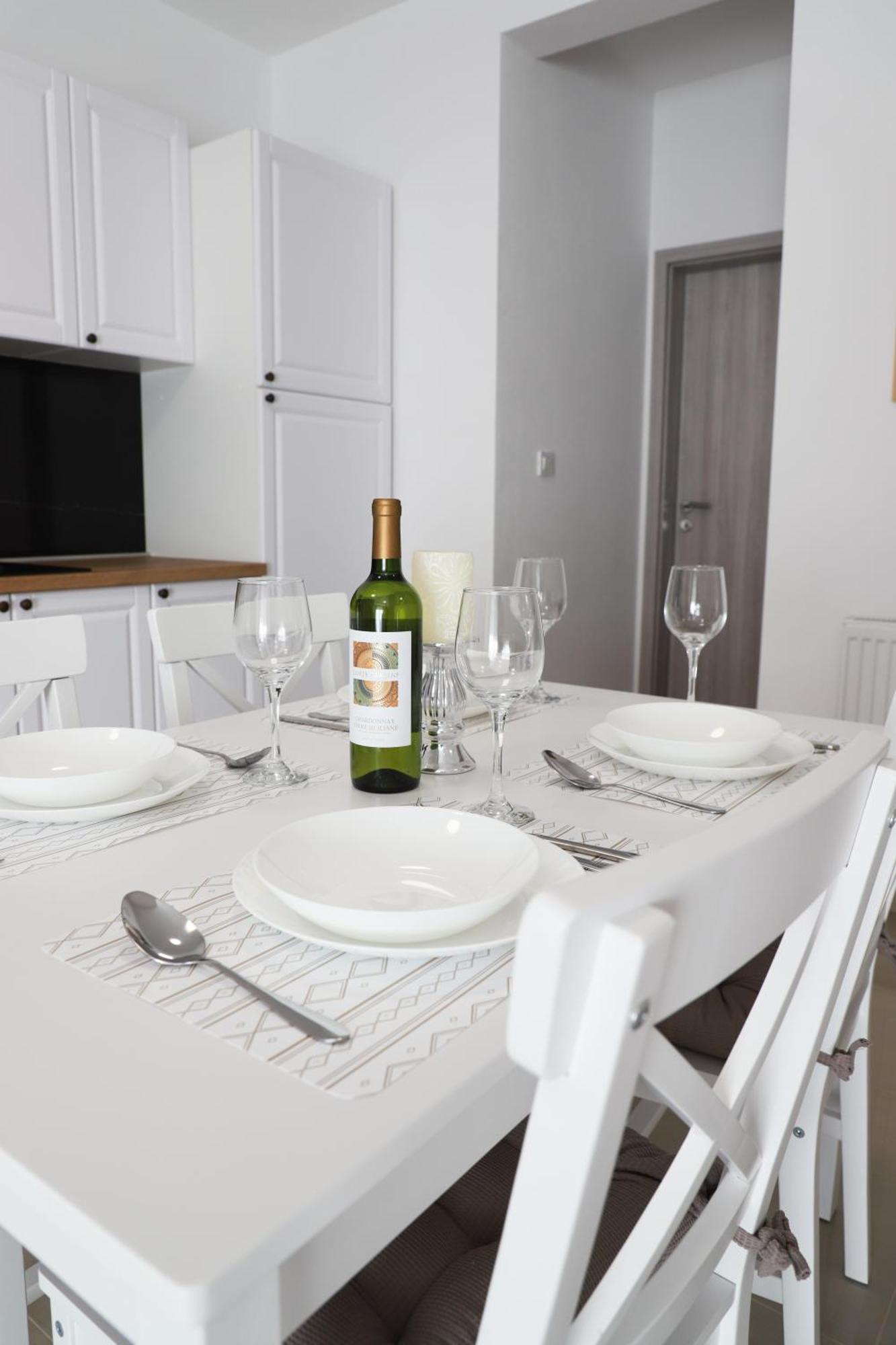 Holiday Apartments Ivano & Leo - Private Parking زادار المظهر الخارجي الصورة